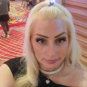 Meet your Posher, Sonja